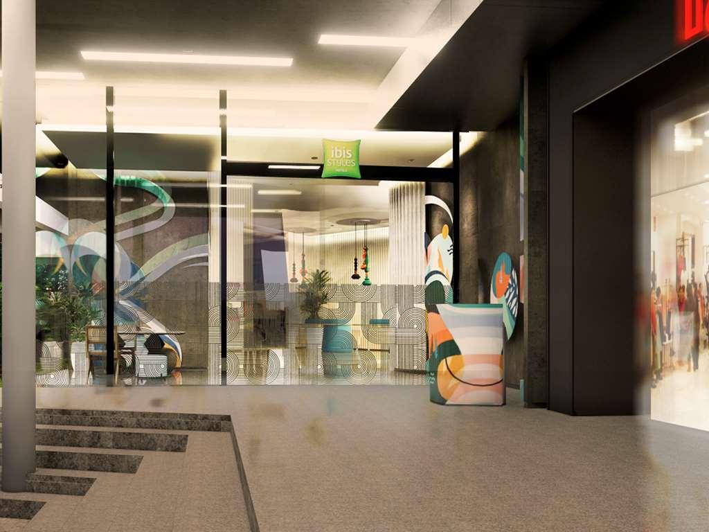 Ibis Styles Semarang Simpang Lima Hotell Exteriör bild